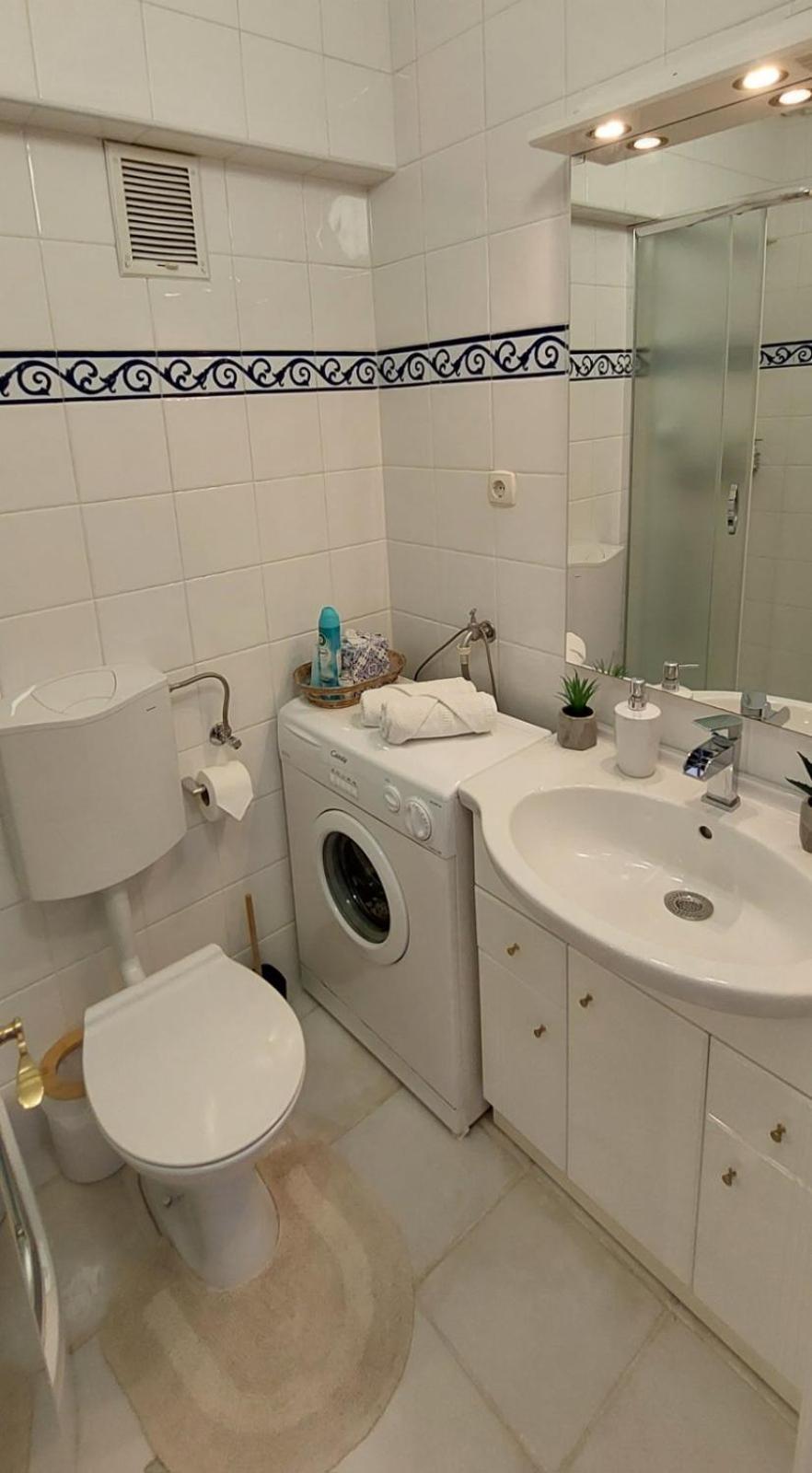 3 Min. Away Apartment Копривница Екстериор снимка