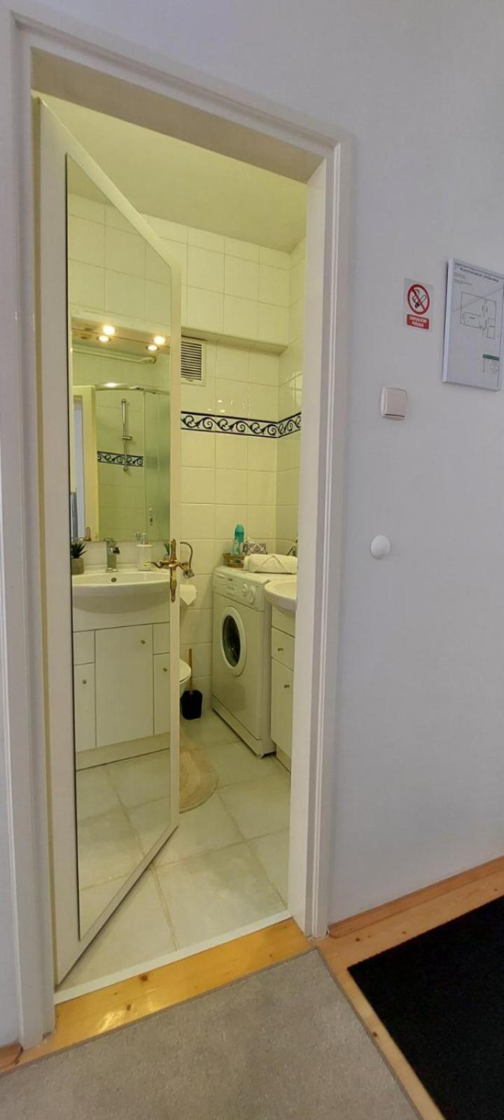 3 Min. Away Apartment Копривница Екстериор снимка