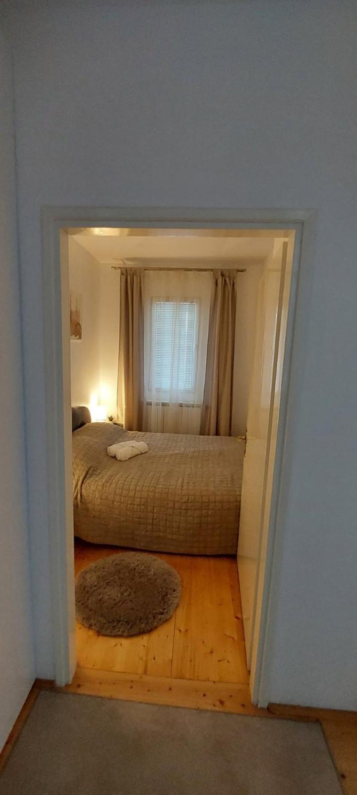 3 Min. Away Apartment Копривница Екстериор снимка